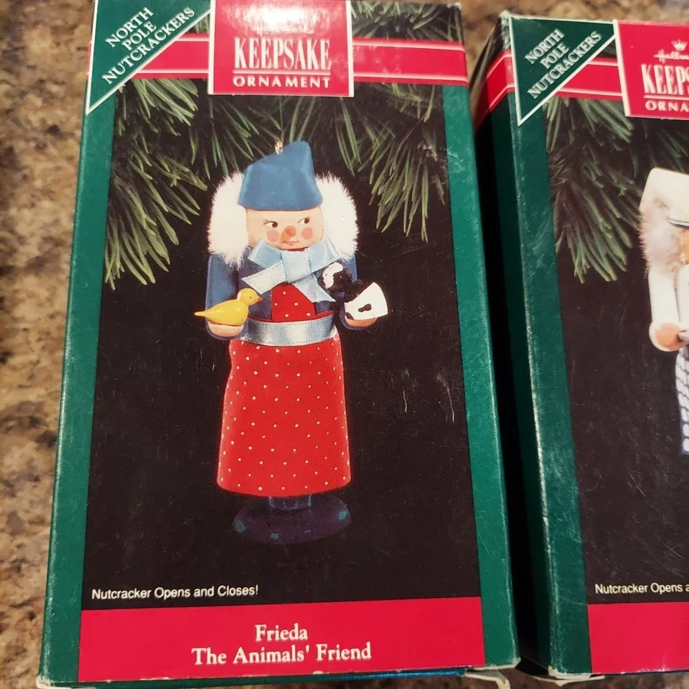 Hallmark pair vintage